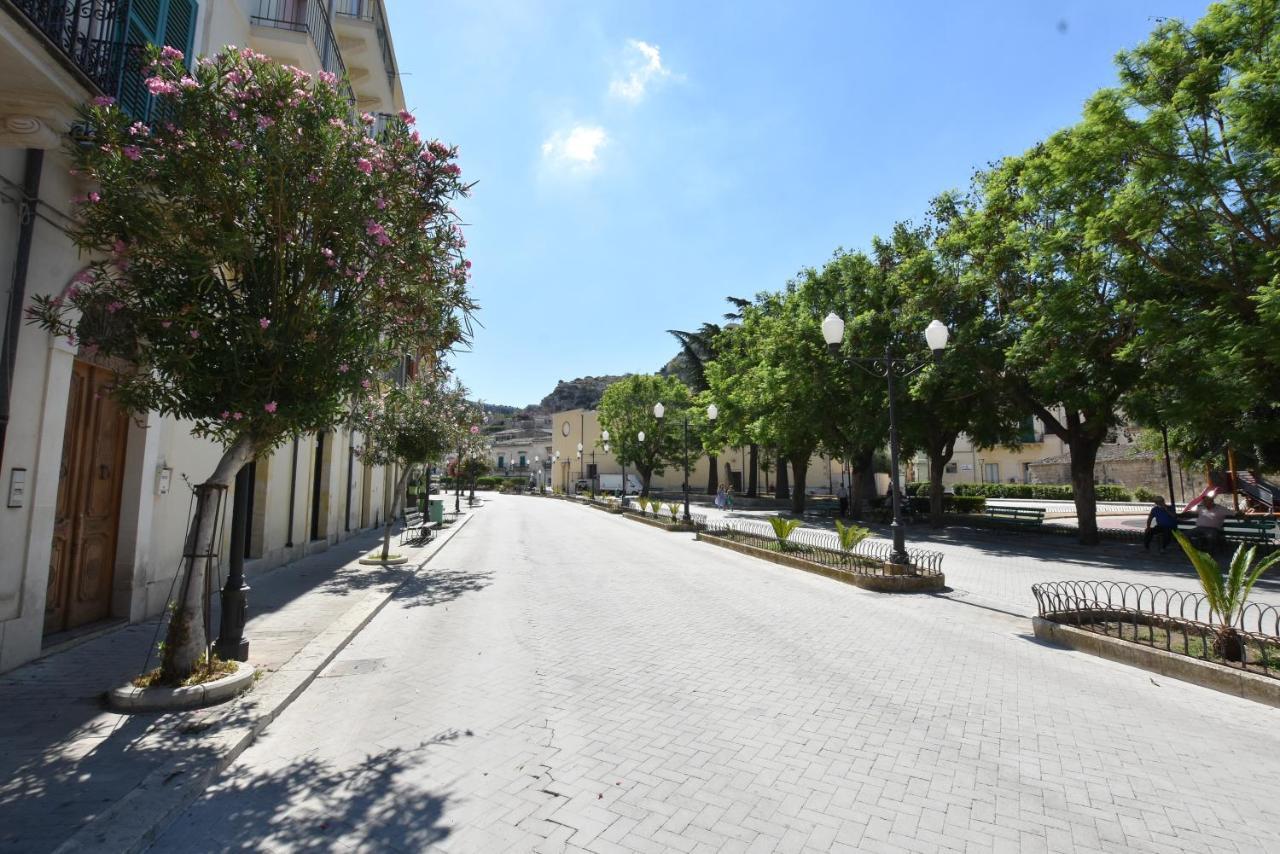 Sicilia Bedda House Bed & Breakfast Scicli Bagian luar foto