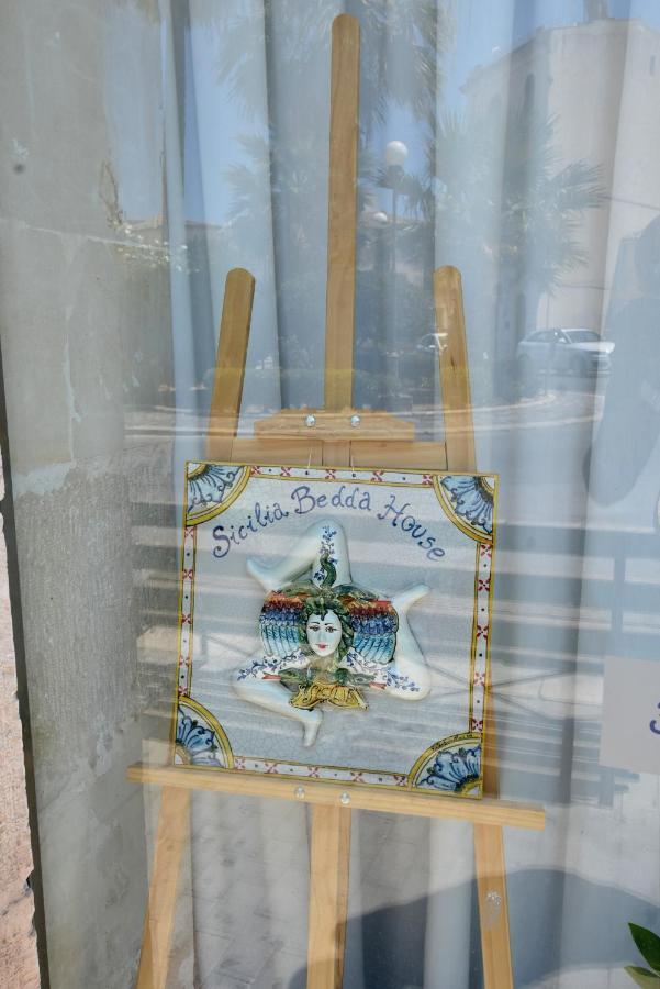 Sicilia Bedda House Bed & Breakfast Scicli Bagian luar foto